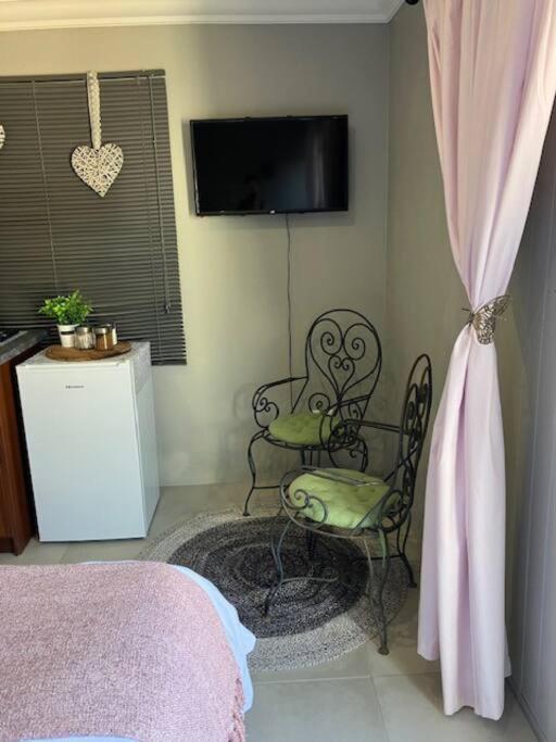 Stellies Accommodation - Room 2 Keetmanshoop Ngoại thất bức ảnh